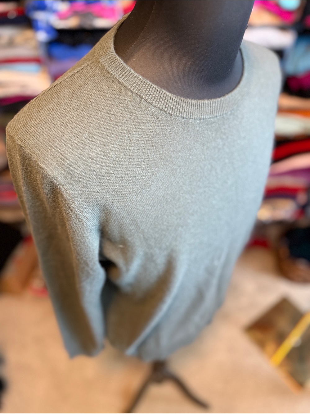 Men's Crewneck Cashmere Sweater - Moss Green